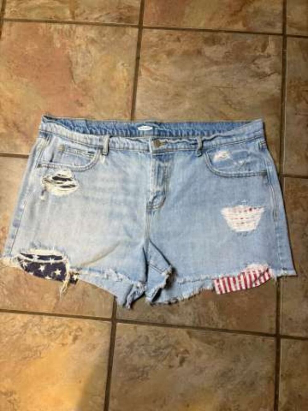 🇺🇸Old Navy OG High-Rise Stars & Stripes Distressed Frayed Hem Boyfriend Shorts